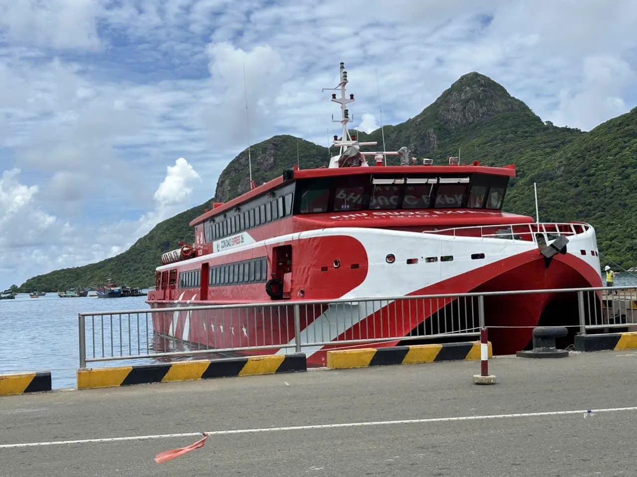 Tàu cao tốc Phú Quốc Express