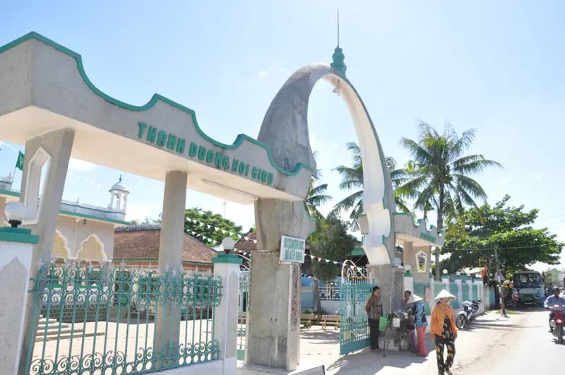 Thánh đường Mubarak và cộng đồng người Chăm ở Châu Giang