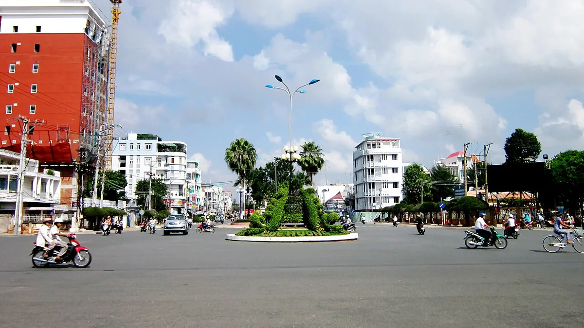 Long Xuyên — thành phố sông nước yên bình của An Giang